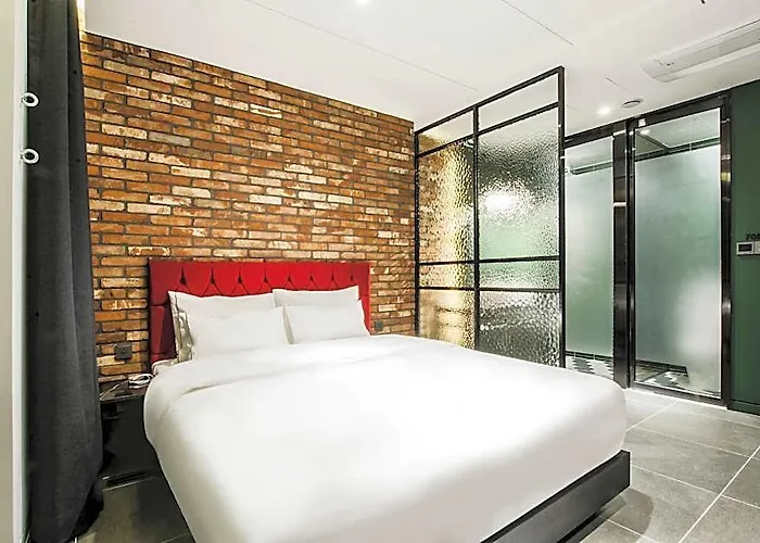 The Castle Jamsil#1 Hotel 2*